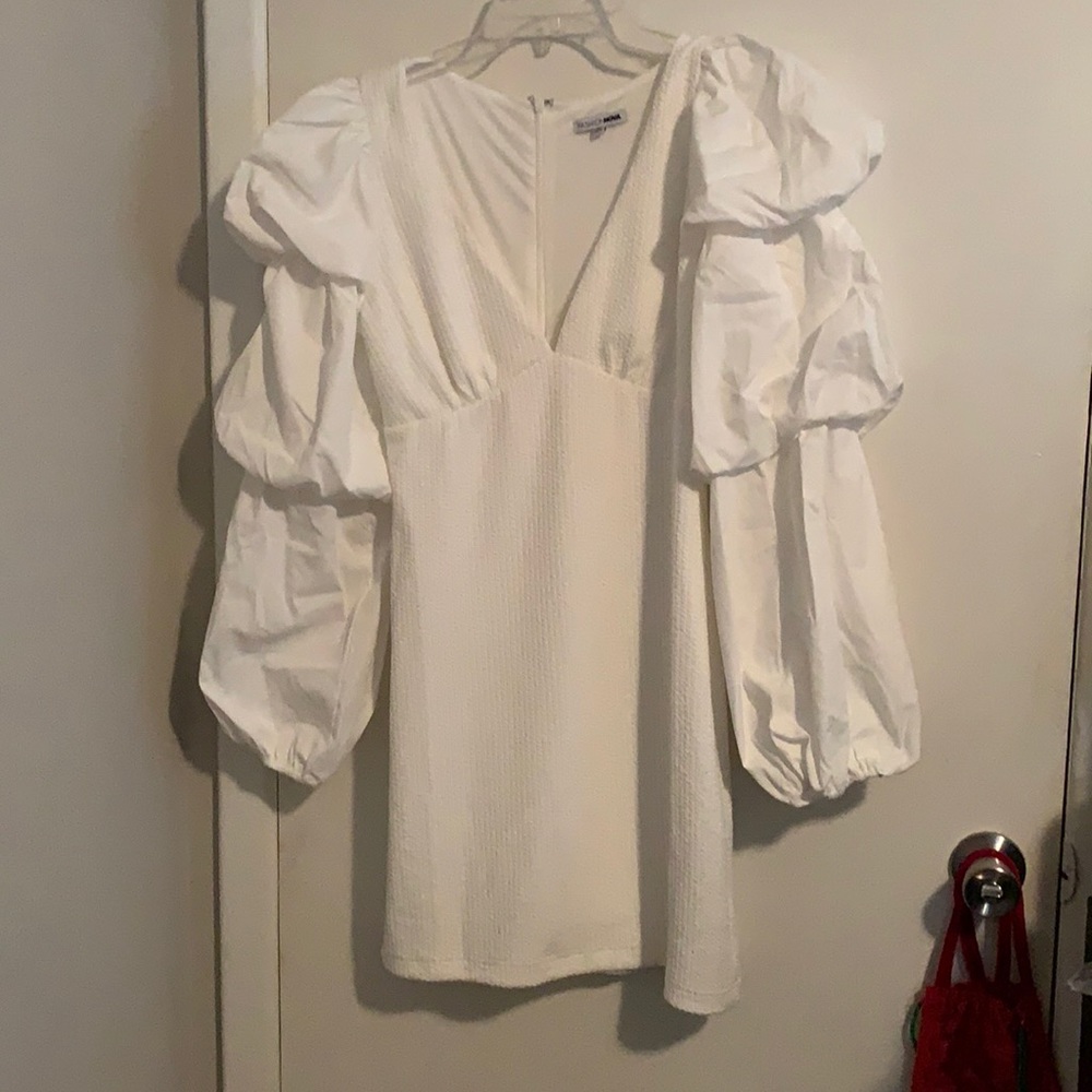 Fashion Nova Puff Sleeve stretchy dress.Never worn